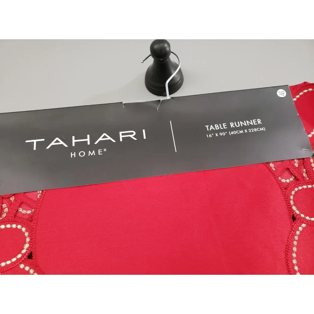 NEW Tahari Home Valentines Day Red Heart Table Runner 16x90 Decor